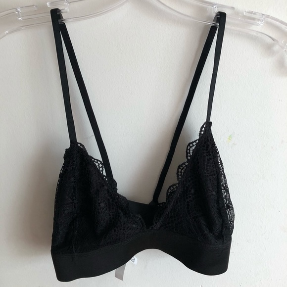 LACE BLACK BRALETTE - Picture 2 of 6